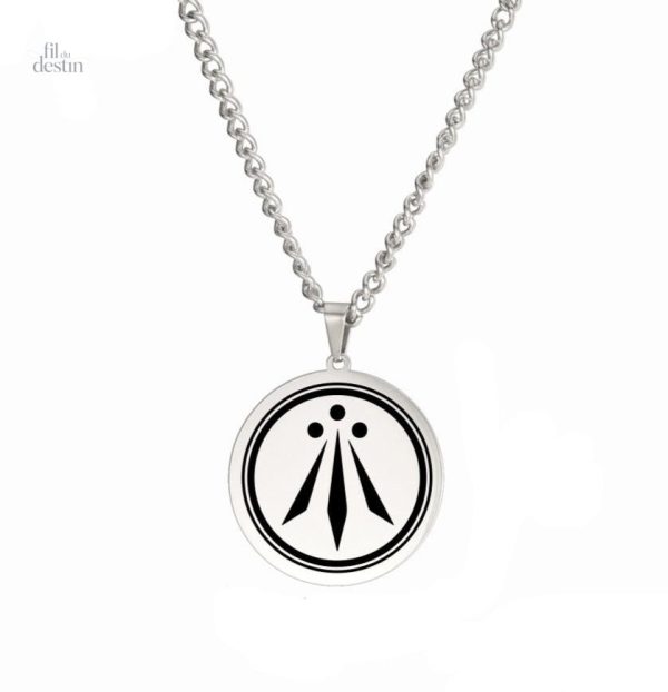 pendentif-avec-le-symbole-de-lawen-1 Pendentif Awen en argent, symbole de protection et de chance