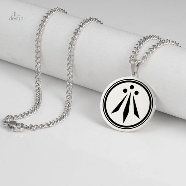 Pendentif porte-bonheur Awen, design symbolique et élégant
