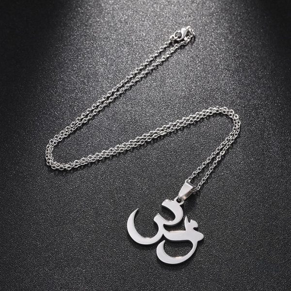 Pendentif avec symbole Om, accessoire de spiritualité moderne