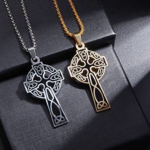 Bijou celtique, pendentif porte-bonheur unique