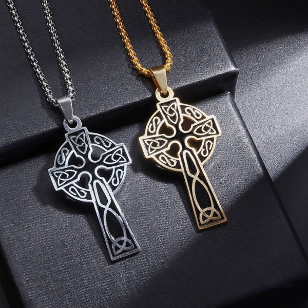 Bijou celtique, pendentif porte-bonheur unique