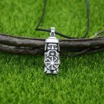 Charmant pendentif Domovoi, accessoire porte-bonheur