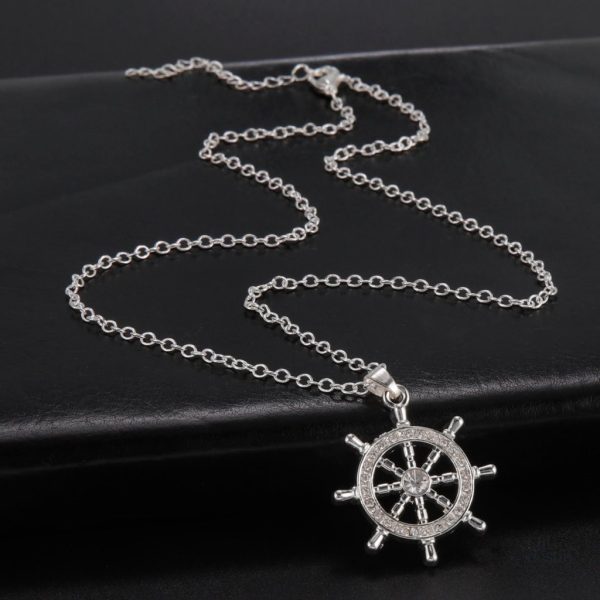 Bijou porte-bonheur inspiré de la roue du Dharma
