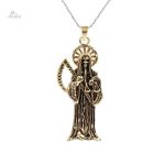 Pendentif porte-bonheur Santa Muerte en design élégant
