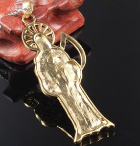 Bijou sacré Santa Muerte, amulette porte-bonheur unique