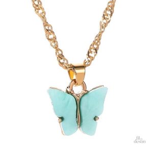 Pendentif papillon porte-bonheur en métal délicat