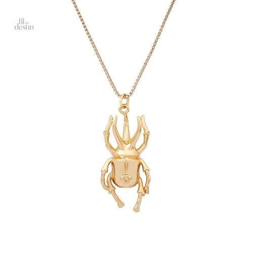 pendentif-de-scarabee-1 Pendentif scarabée porte-bonheur en métal doré