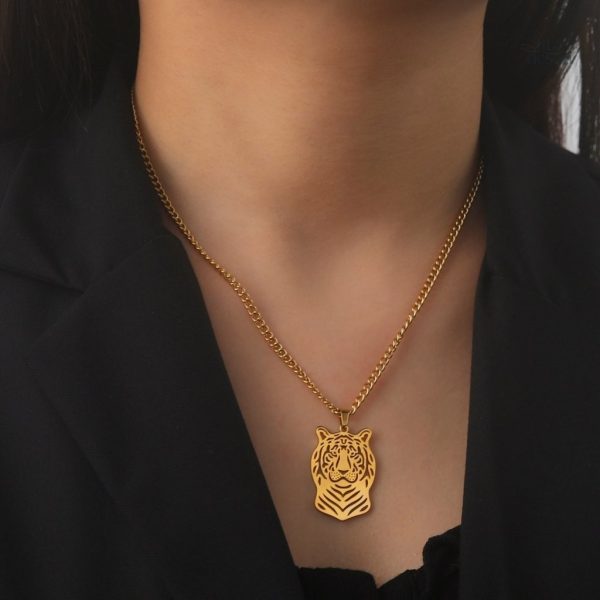 Pendentif porte-bonheur jaguar, parfait pour un style distinctif