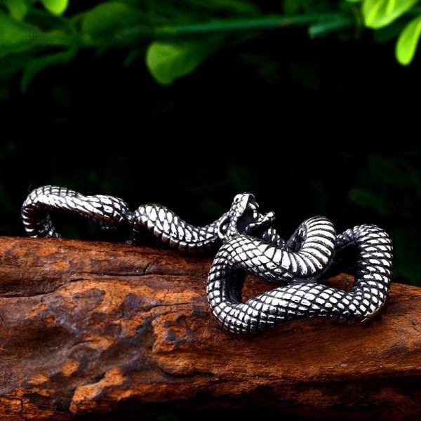 Pendentif porte-bonheur Boiúna, symbole de protection