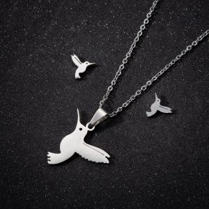 Bijou colibri minimaliste, parfait pour un look raffiné