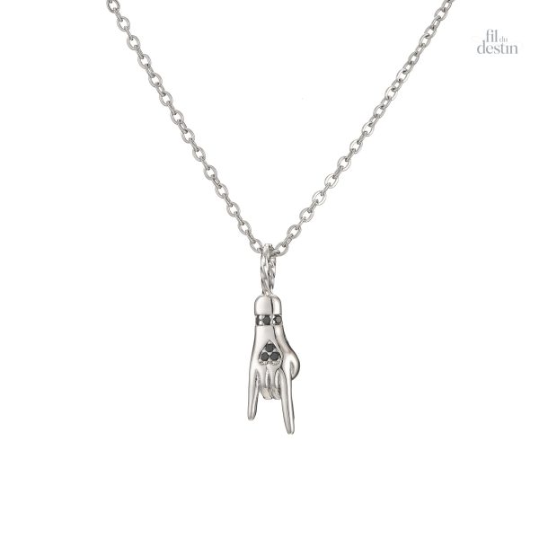 Pendentif mano cornuto symbolisant protection et chance