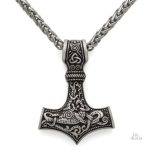 Pendentif Mjolnir en tant que porte-bonheur
