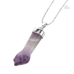 Pendentif porte-bonheur, geste de la figa en verre