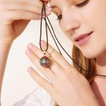 Porte-bonheur en forme de boule, cadeau idéal
