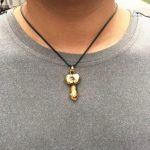 Pendentif unique à message porte-bonheur