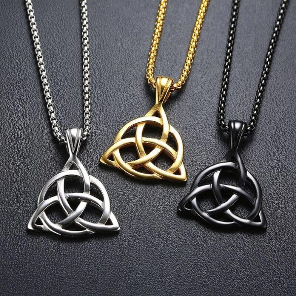 Pendentif triquetra avec design celtique distinctif
