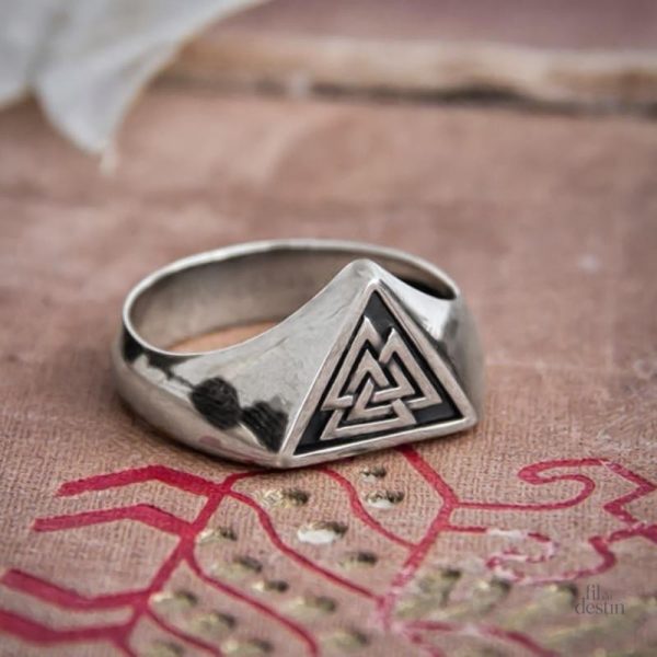 Bague Valknut en métal, hommage à la culture scandinave