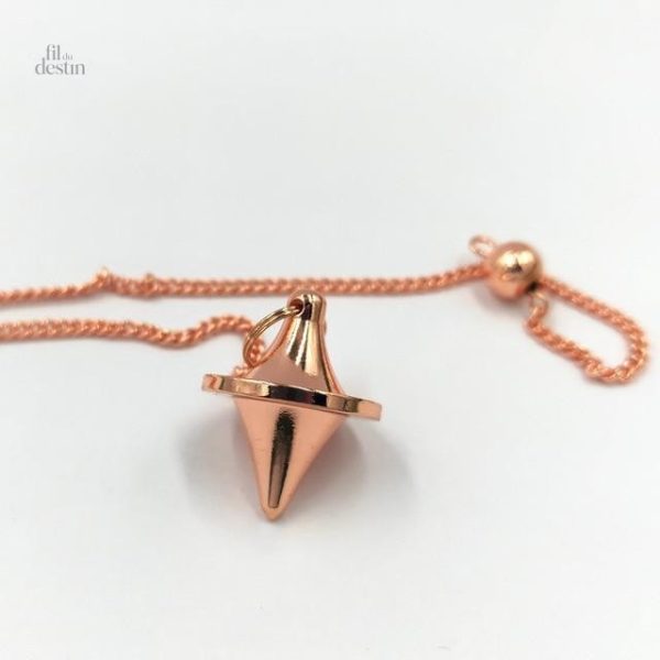 Outil de divination en forme de pendule classique