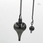 Pendule de radiesthésie avec chaîne en argent