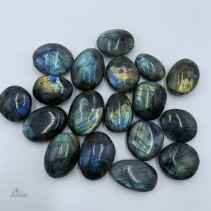 Lithothérapie : Pierres de Lune pour harmoniser l'esprit