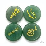 Cadeau zen: pierres naturelles avec motifs Reiki