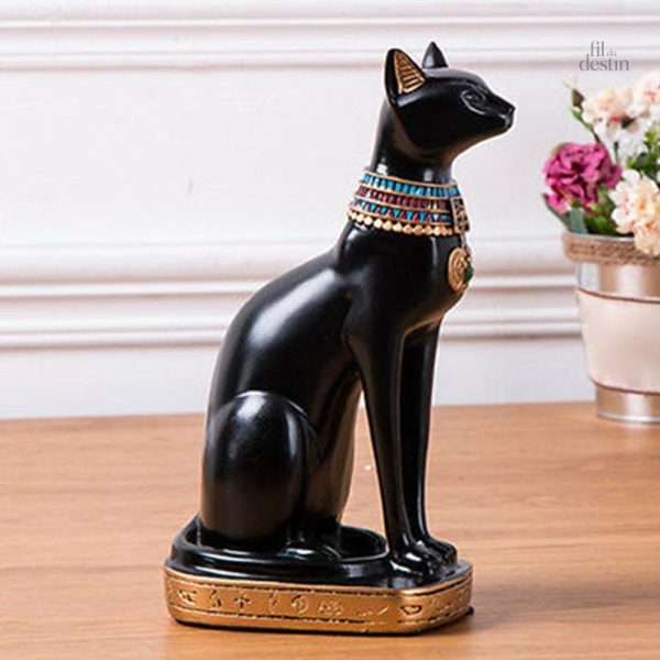 Chat porte-bonheur noir au design égyptien élégant