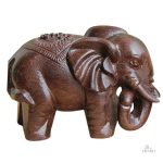 Statuette d'éléphant en bois, symbole de chance et prospérité