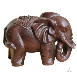 Statuette d'éléphant en bois, symbole de chance et prospérité
