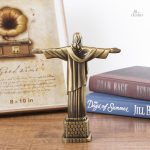 Figurine Christ Rédempteur, symbole de foi et d'espoir
