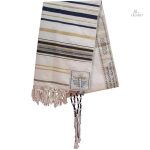 Talit judaïque en tissu traditionnel, symbole de foi