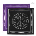 Tapis de voyance avec motifs nordiques symboliques